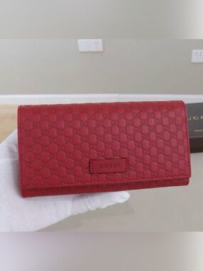 🚩steal Gucci Red Embossed Signature Continental Wallet